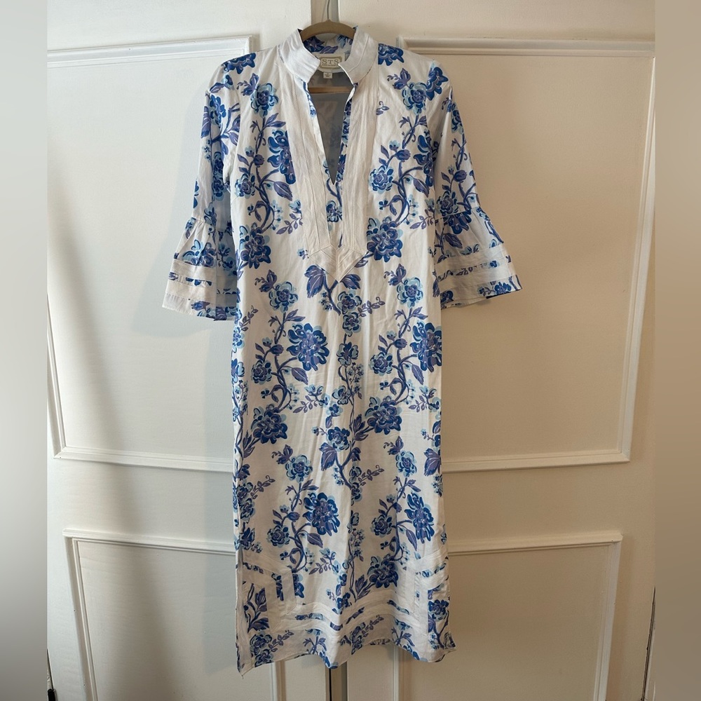 Sail to Sable X Style Charade Kit Caftan Blue Flower Vine Print